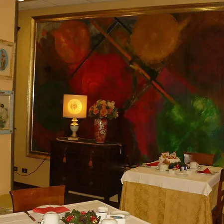 מלון La Rocca 3*