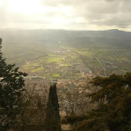 מלון La Rocca גוביו