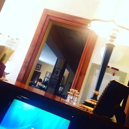 מלון La Rocca 3*