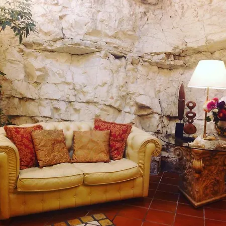La Rocca גוביו