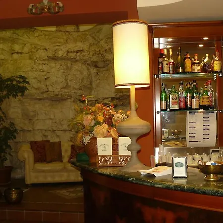 La Rocca 3*
