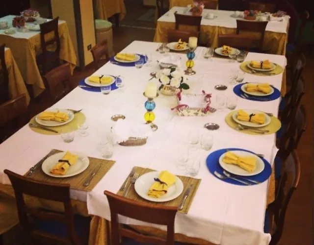 La Rocca ホテル 3*